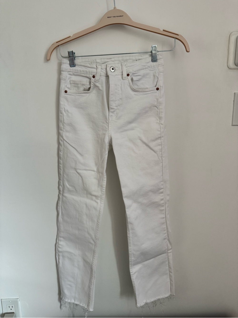 Zara White Cropped Straight-Leg Jeans